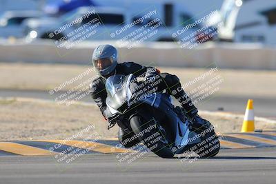 media/Dec-10-2023-SoCal Trackdays (Sun) [[0ce70f5433]]/Turn 2 (10am)/